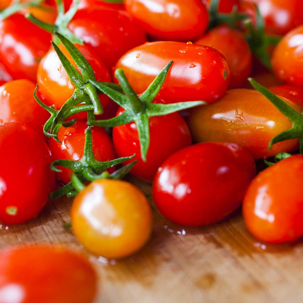 Solanum lycopersicum 'Cherry Roma' - Cherry Roma Tomato, Cherry Roma Heirloom Tomato, Baby Roma, Roma Cherry Tomato - Image 3